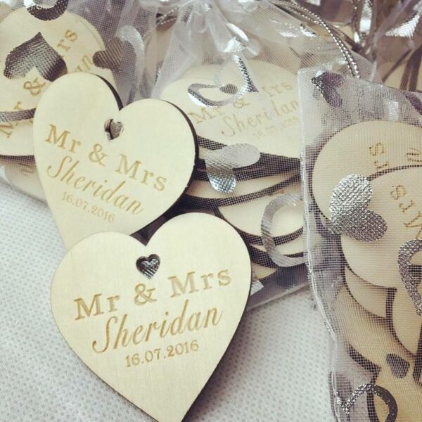 Personalised Wooden Wedding Confetti Keepsake (x10) A Beautiful Sign