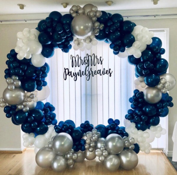 WEDDING PERSONALISED Wooden Backdrop Sign - Mr and Mrs - Mrs and Mrs - Mr and Mr - Image 2