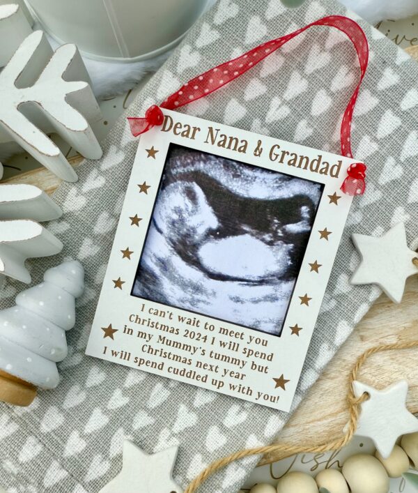 Grandparents To Be Christmas Decoration I Can't Wait To Meet You Hanging Photo Frame (WH) - Image 2