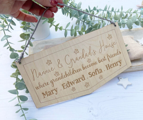 Grandparents House Personalised PLY Hanging Sign - Image 2