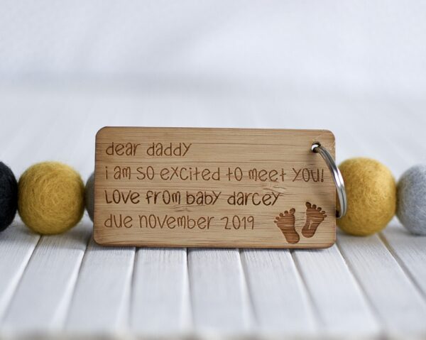 Personalised I Am So Excited To Meet You Baby Bump & Pregnancy Announcement Keyring