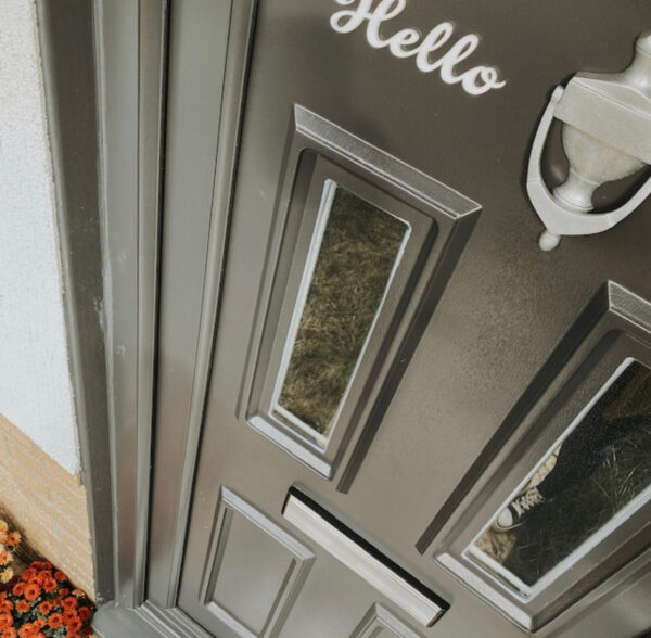 HELLO 3D Acrylic Front Door Sign & Vine - Letterbox Sign - Image 9