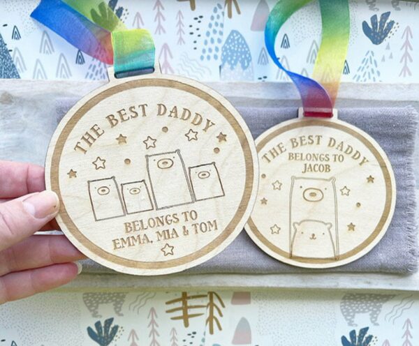 Best DADDY AWARD - Personalised Wooden Medal For Daddy