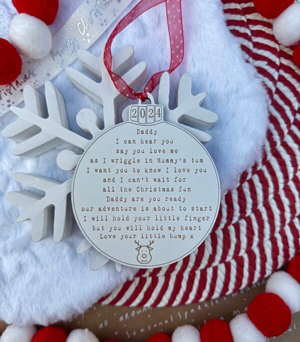 Merry Christmas 2024 Daddy To Be Hanging PLY Bauble Decoration (WH) - Image 2