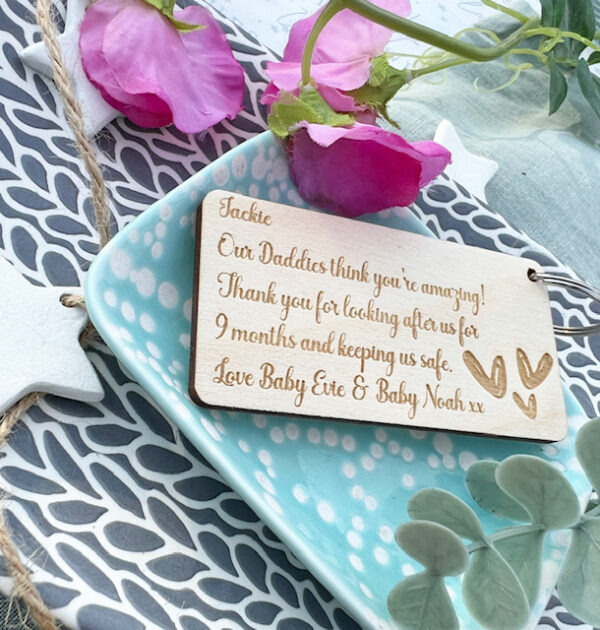Surrogate Gift Personalised Keyring - 9 Months Keeping Me Safe - Image 2