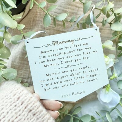 Mummy Can You Feel Me Wriggling Hanging Pregnancy Sign (WH)