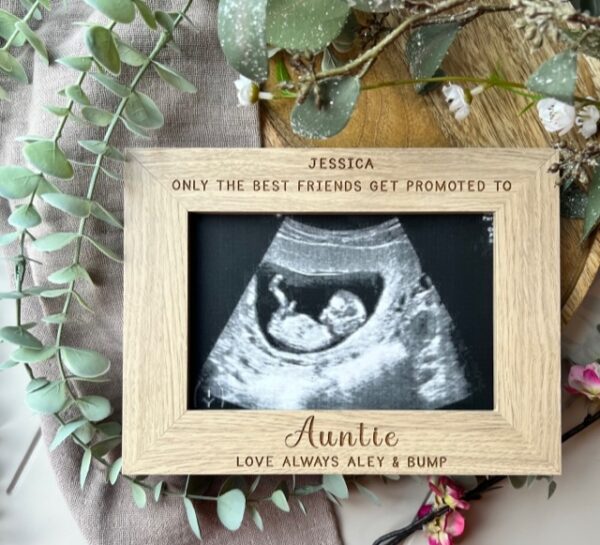 Only The Best Friends Get Promoted To Auntie Scan Frame - Image 3