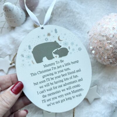 MUMMY TO BE Christmas’s To Come Hanging Wooden Christmas Decoration (PR)