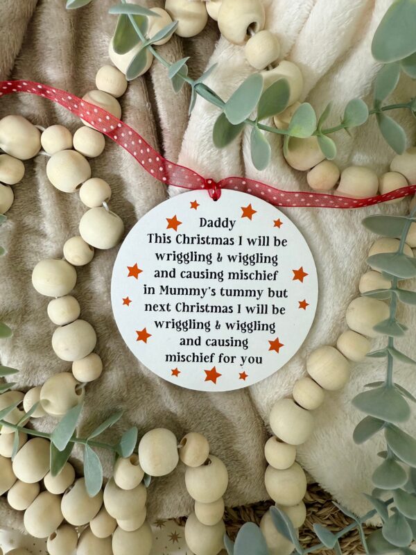 Christmas Wriggling & Wiggling Daddy To Be Sign (PR) 2