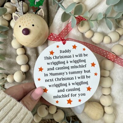 Christmas Wriggling & Wiggling Daddy To Be Sign (PR) 3